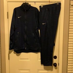Men’s Nike Sweatsuit
